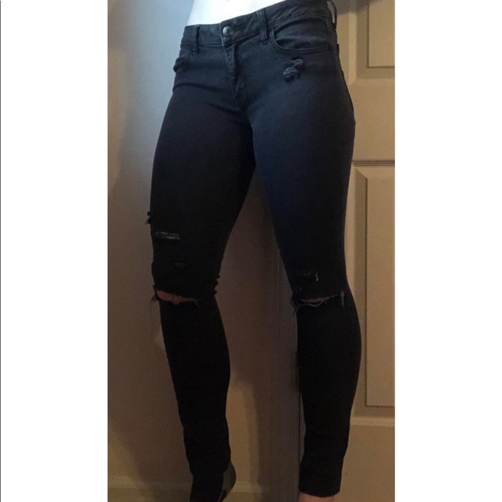 American Eagle Outfitters Distressed Skinny Jeans